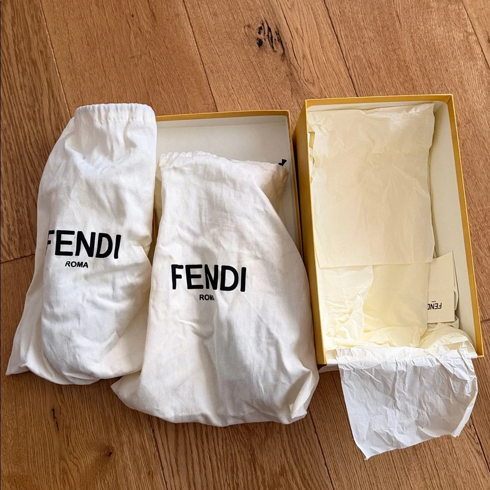 Fendi comes box